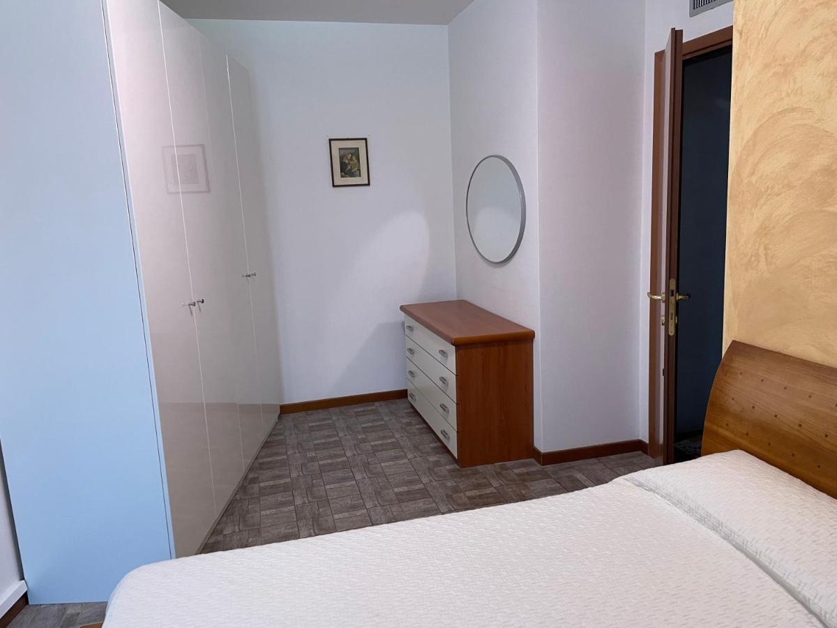 Intero Appartamento Parma - Con Sky Wi-Fi E Tv - Zona Fiera Roncopascolo Buitenkant foto
